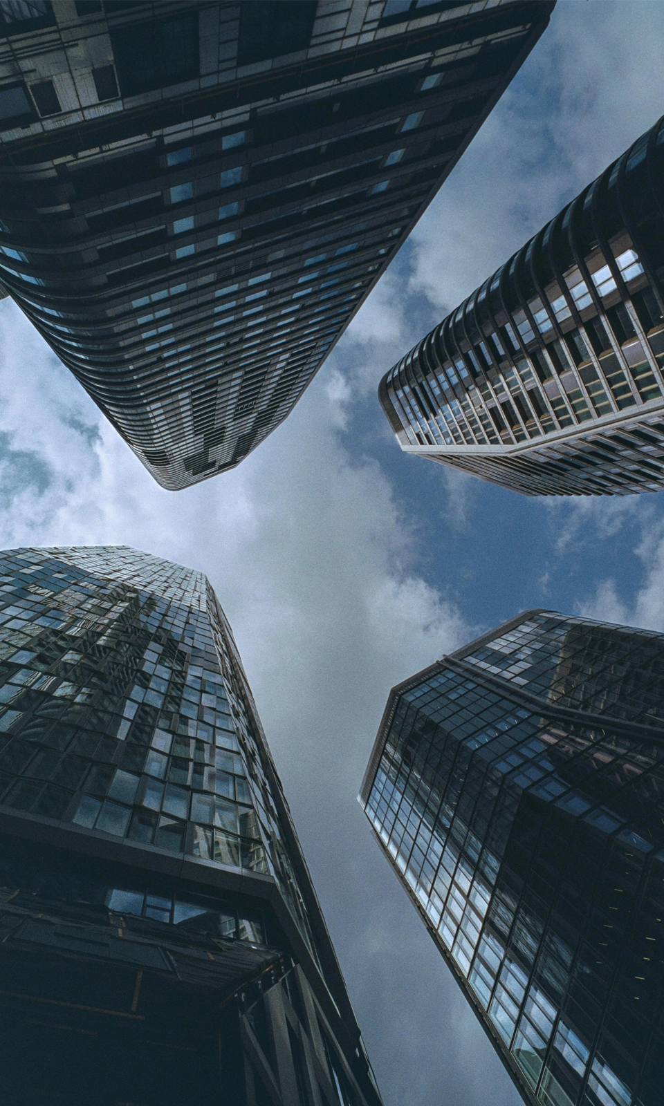 A Legacy  <br/>of Luxury Living <span class='inline-block'><img src='https://www.cavellerow.com/public/assets/frontend/images/banner-down-arrow.svg'></span>